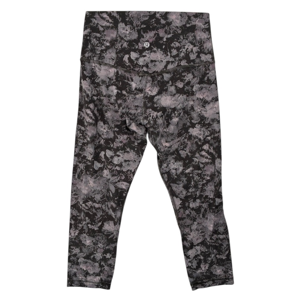 Lululemon Cropped Leggings‎ Size 6 Black Gray Floral High Rise Yoga Run EUC - Picture 2 of 5